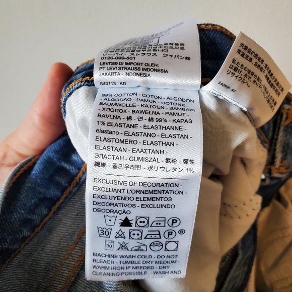 Levi's Wedgie Straight Fit High-Rise Denim Jeans - Picture 8 of 8